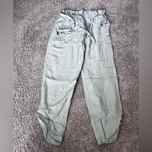Weekend Date Dusty Sage Cropped Paperbag Waist Pants
Lulus - Picture 7 of 11